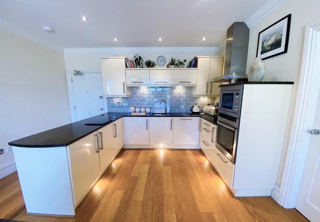 Hazelwood Hideaway: Spacious 2 Bed Apartment Silverdale  Bagian luar foto
